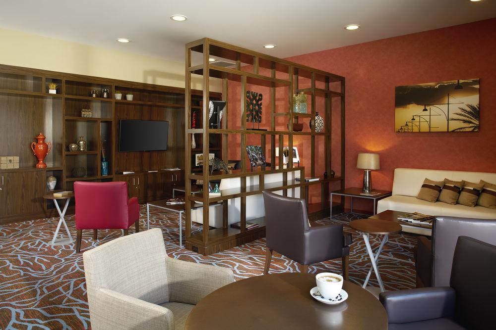 Courtyard By Marriott Χερμοσίγιο Εξωτερικό φωτογραφία