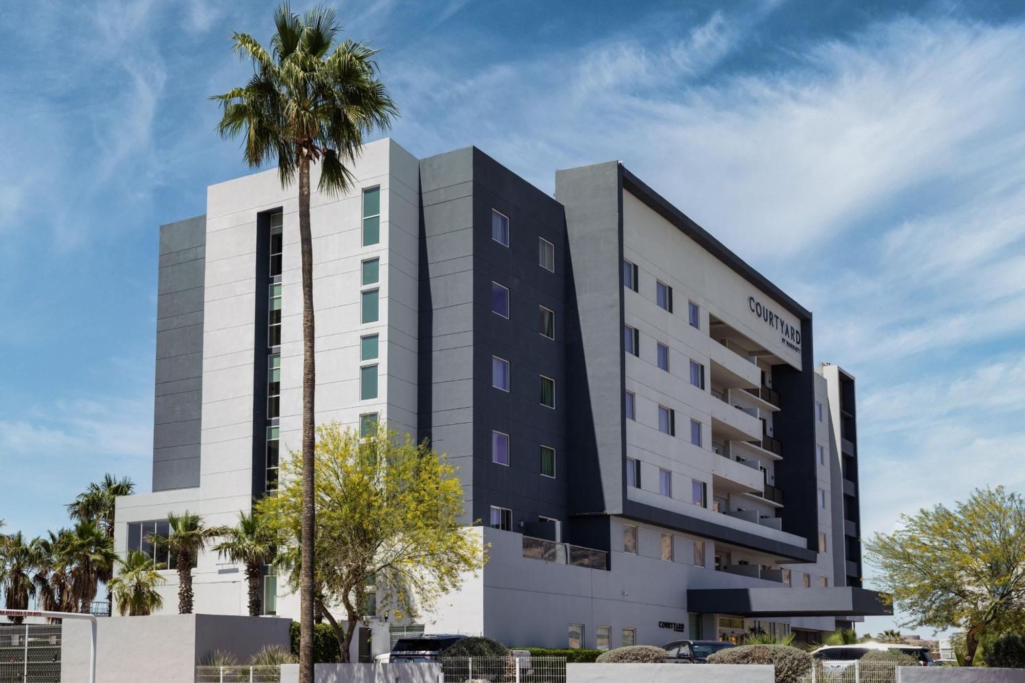 Courtyard By Marriott Χερμοσίγιο Εξωτερικό φωτογραφία
