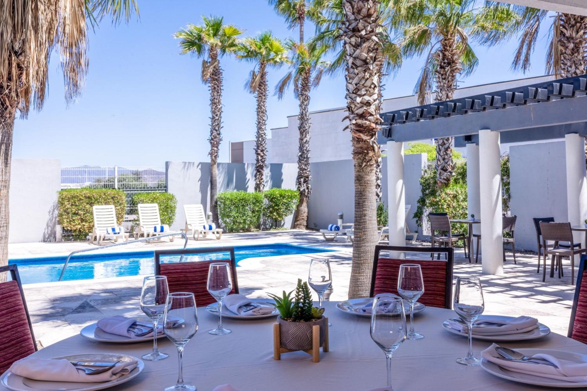 Courtyard By Marriott Χερμοσίγιο Εξωτερικό φωτογραφία