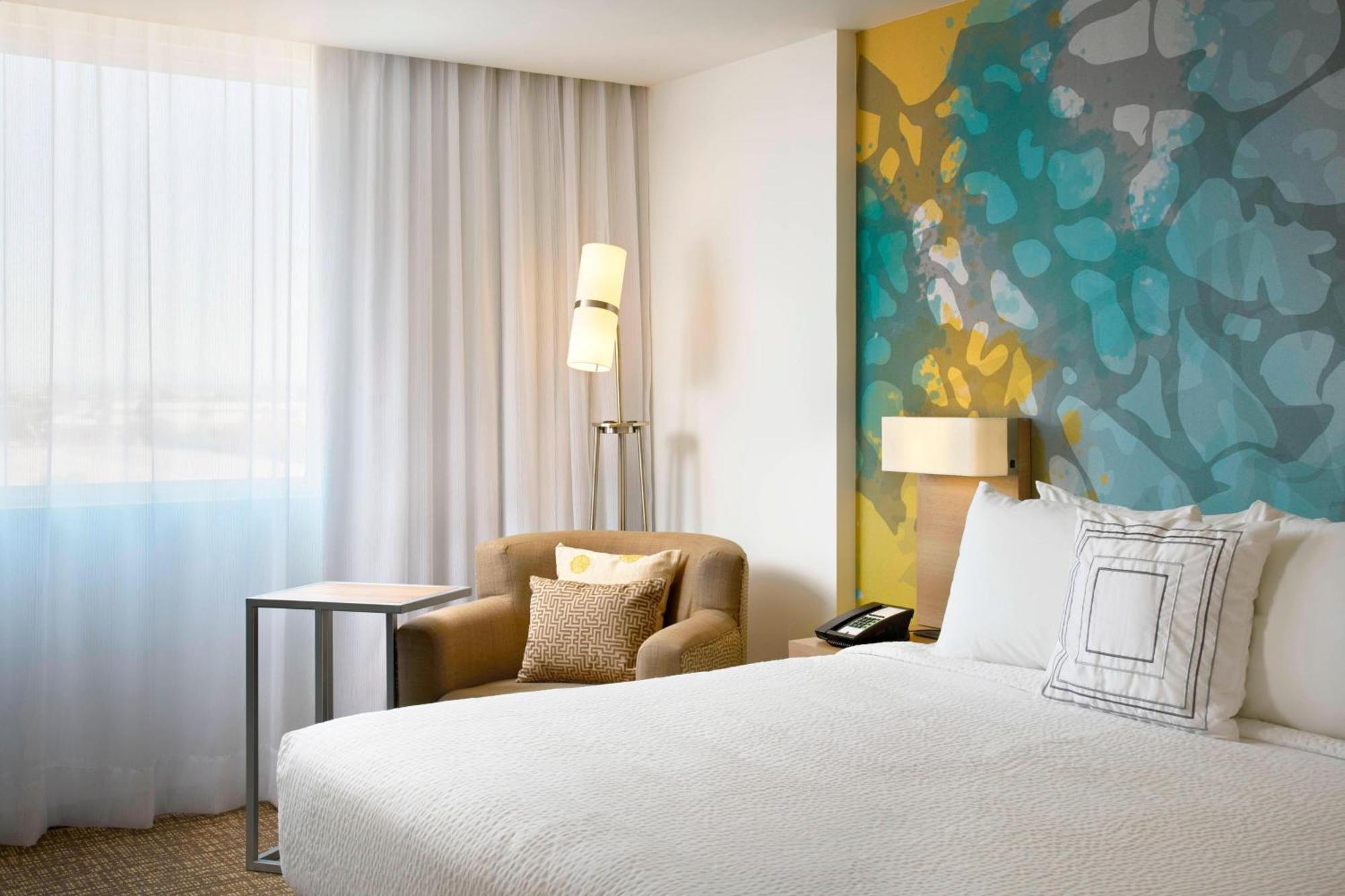Courtyard By Marriott Χερμοσίγιο Εξωτερικό φωτογραφία